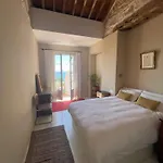 Villa Angeles Suites